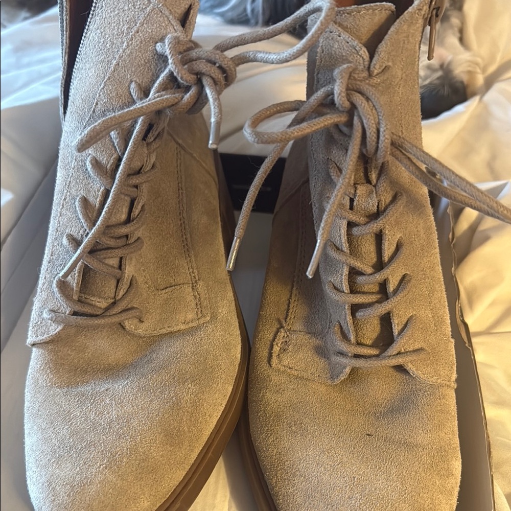 Lucky Brand Tan Suede Lace Up Boots